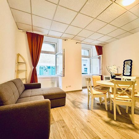 Amazing 2Br Apartment Near Praterstern Виена Екстериор снимка