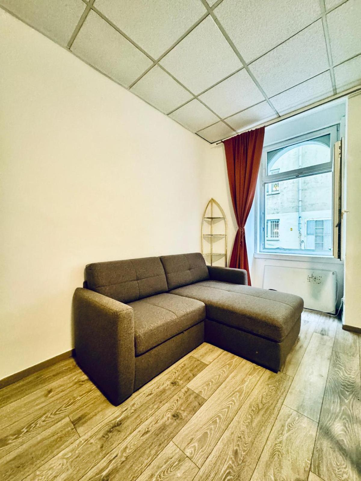 Amazing 2Br Apartment Near Praterstern Виена Екстериор снимка