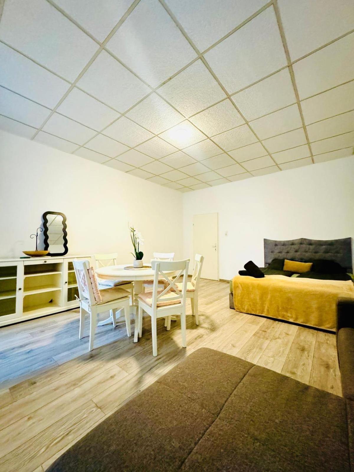 Amazing 2Br Apartment Near Praterstern Виена Екстериор снимка