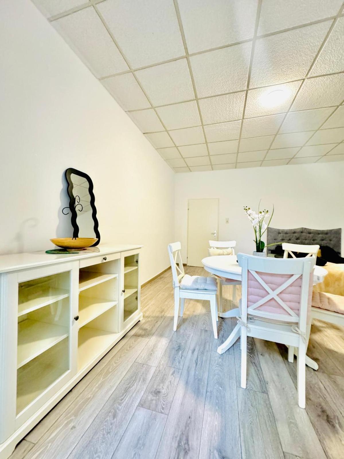 Amazing 2Br Apartment Near Praterstern Виена Екстериор снимка
